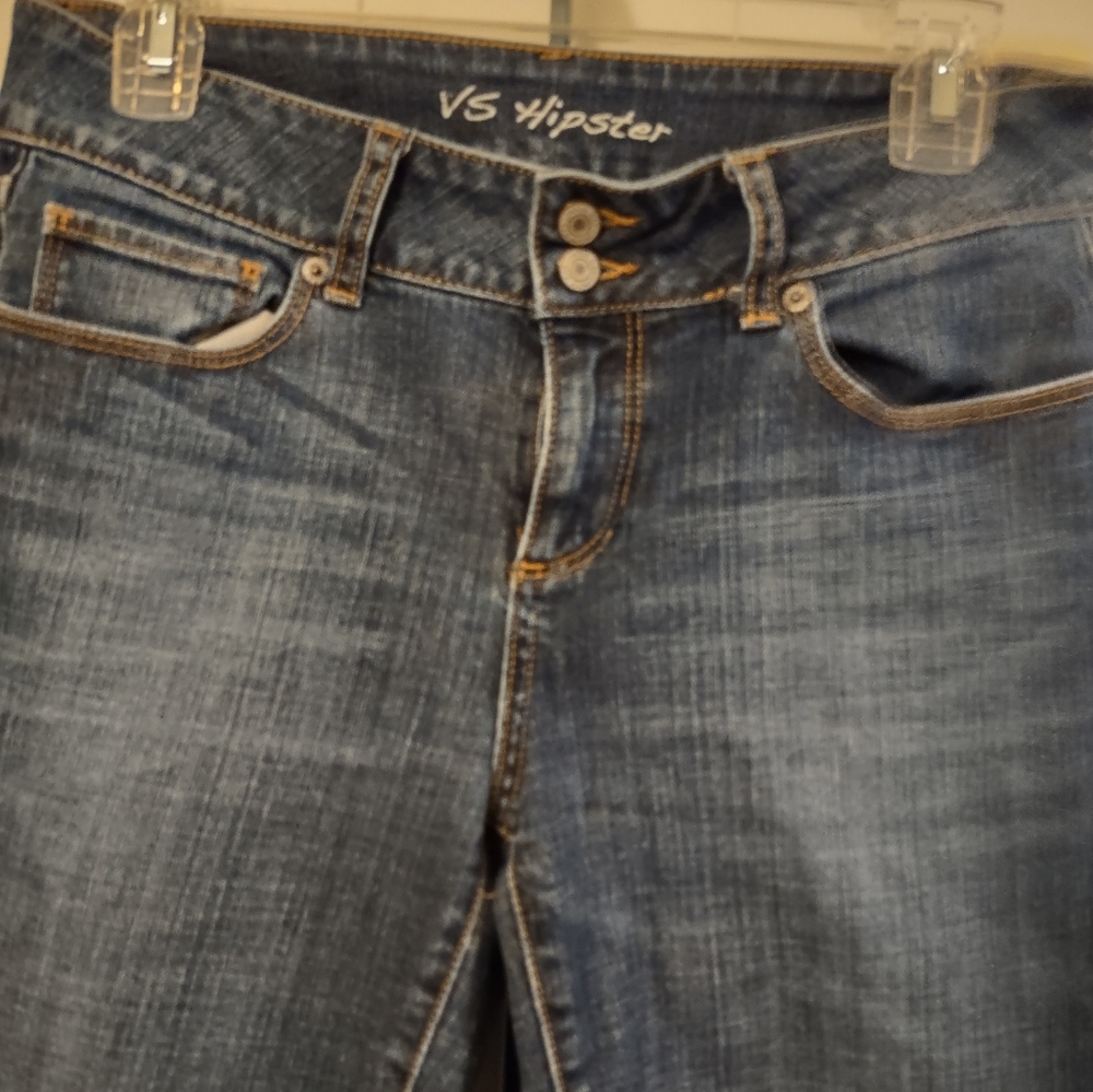 Victoria secrets VS Hipster size 6 Capris